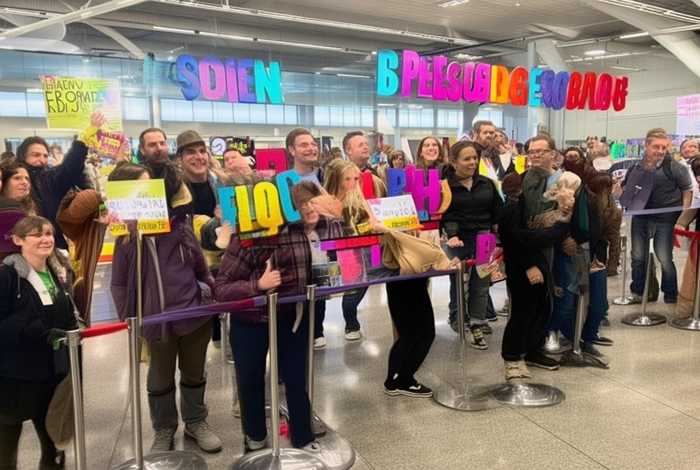 生活大爆炸第九季接机 - 生活大爆炸第九季第一集台词