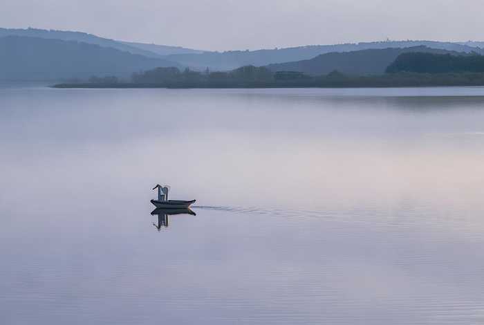 生活的波澜不惊什么意思，生活的波澜不惊什么意思呀
