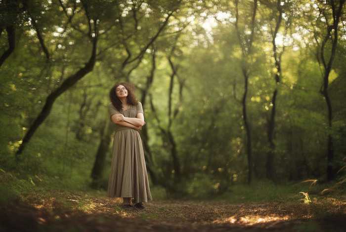 生活的磨难,是让你更加从容（生活的磨难,是让你更加从容是什么歌）