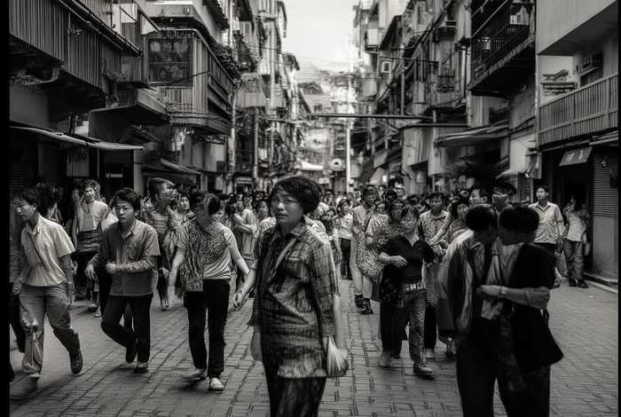 生活不就是这样吗 里里外外进进出出（生活不就是这样吗 里里外外进进出出是什么歌）