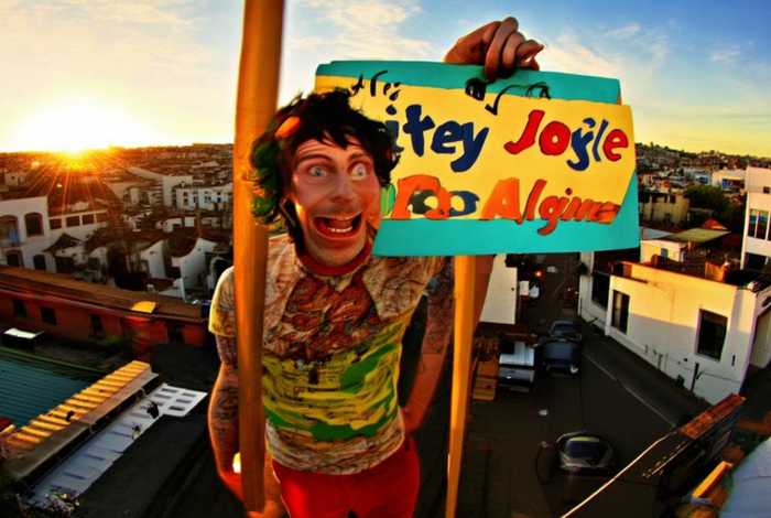 欺骗生活的句子,欺骗生活的句子简短 欺骗生活的句子,欺骗生活的句子简短