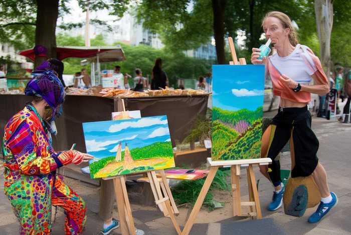 生活中自相矛盾的事情100字，生活中自相矛盾的事情100字左右