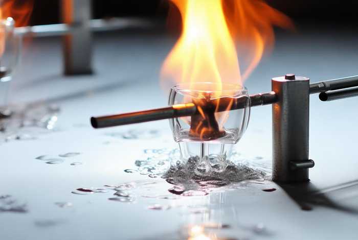 生活中的热胀冷缩现象视频（生活中的热胀冷缩现象视频讲解）