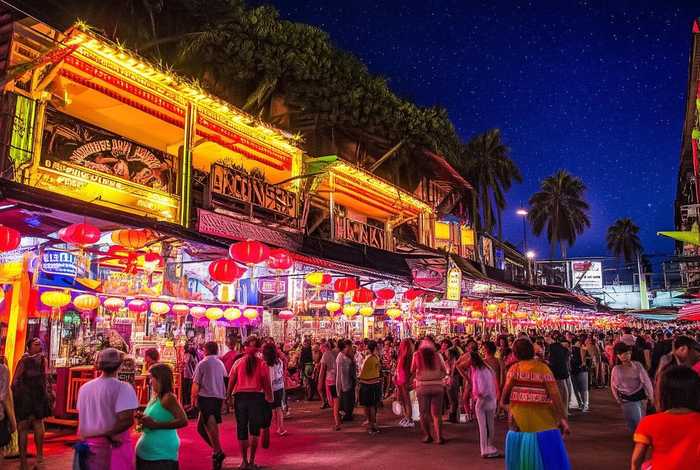 普吉芭东夜生活 - 泰国no.1酒吧普吉芭东夜市