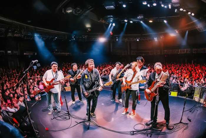 生活因你而火热吉他谱乐队总谱，生活因你而火热吉他谱乐队总谱大全