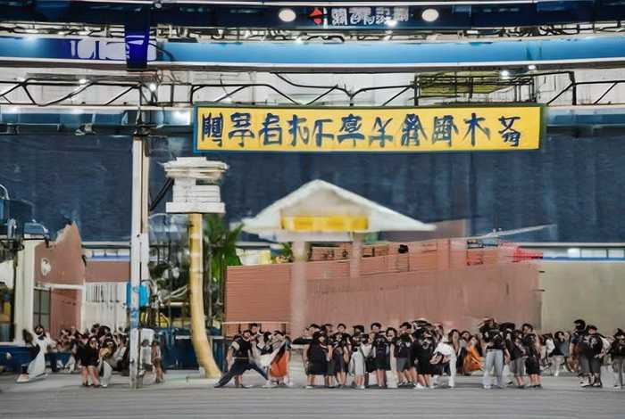 坦然看生活是什么?仿写句子;坦然看生活是什么?仿写句子怎么写 坦然看生活是什么?仿写句子;坦然看生活是什么?仿写句子怎么写