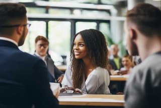 组织行为学如何处理职场人际关系（组织行为学如何处理职场人际关系问题）