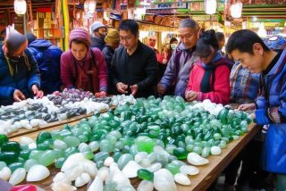 九寨沟旅行团在松潘买松贝靠谱吗，九寨沟松潘旅游买玉