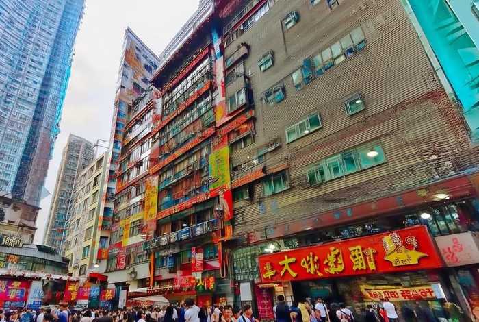 重庆中国青年旅行社有限公司；重庆中国青年旅行社有限公司江北茂页门市部