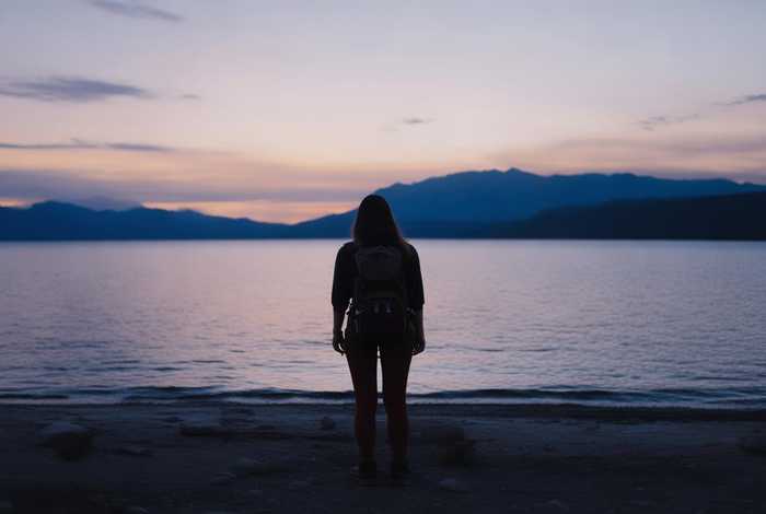 独自旅行的 - 独自旅行的电影