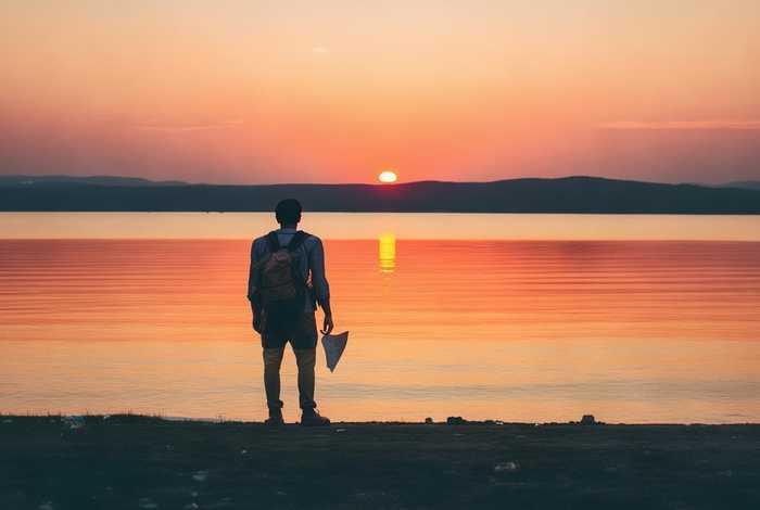 旅行家的忠诚歌词 旅行家歌词陈翔