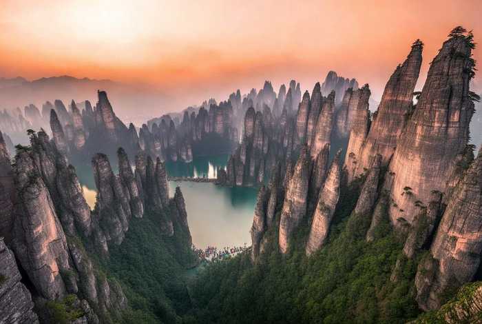 张家界旅行攻略必看，张家界旅行攻略必看视频