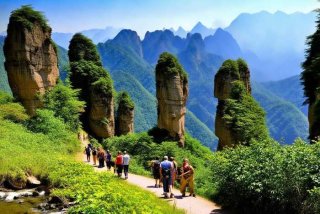 张家界旅游攻略自由行路线推荐，张家界旅游攻略自由行路线推荐一下