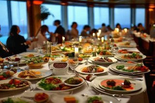 游轮旅行如何安排饮食？；游轮旅行如何安排饮食的