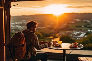 我一个人吃饭旅游走走停停 - 我一个人吃饭旅游到处走走停停
