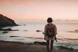 陈绮贞旅行的意义歌词；陈绮贞旅行的意义歌词表达什么