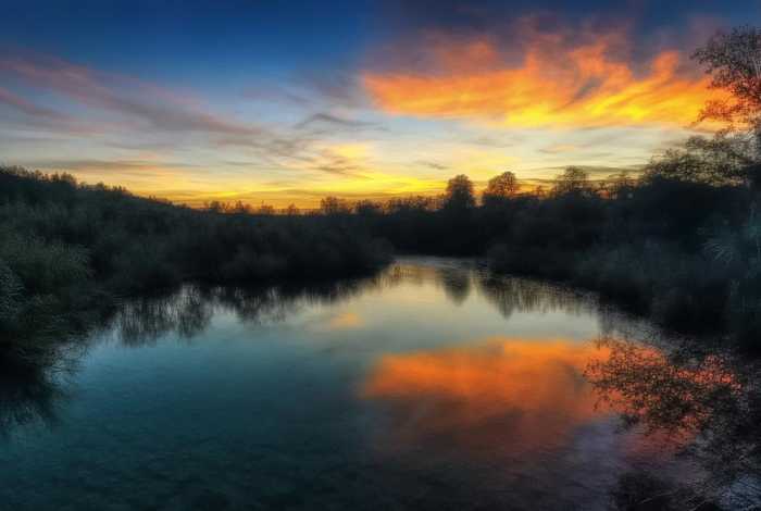 公路旅行啄木鸟满天星（公路旅行啄木鸟满天星景点）
