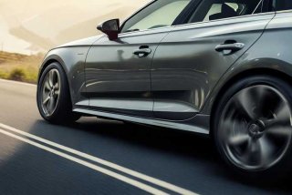 奥迪a4旅行版转弯时为什么有嗒嗒的声音（奥迪a4旅行版转弯时为什么有嗒嗒的声音呢）