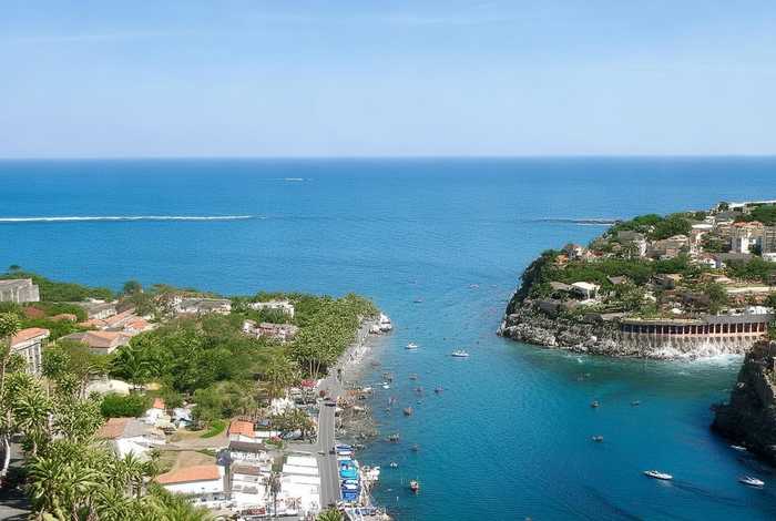 旅行轿车是什么意思，汽车旅行车是什么意思