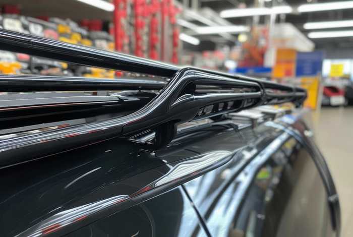 别克凯越旅行车拆车件行李架、别克凯越旅行车拆车件行李架多少钱