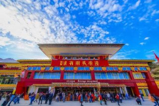 西藏中国青年旅行社官方旗舰店；西藏中国青年旅行社官方旗舰店在哪里