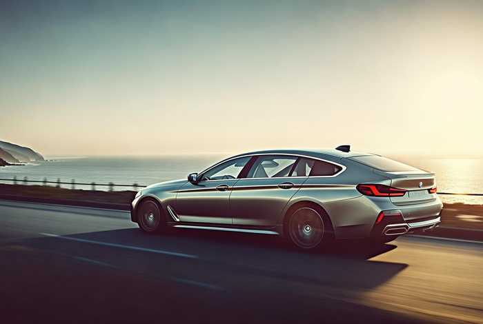 宝马5系旅行轿车；宝马5系旅行轿车图片