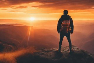 一个人的旅行的感悟；一个人的旅行感悟人生的经典句子