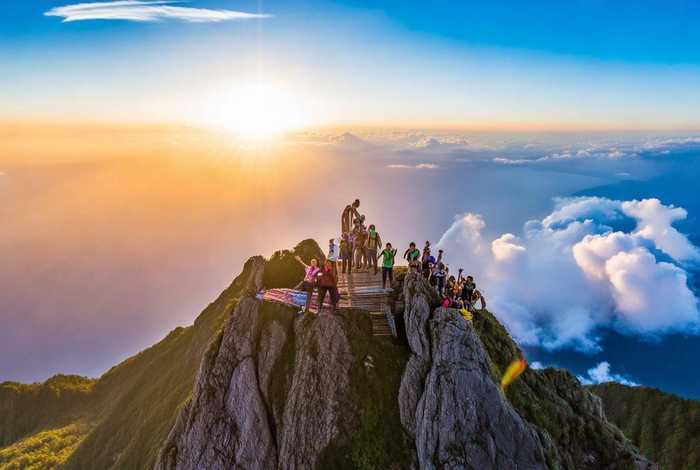 吉宏道登顶2025三亚旅行社排名；三亚知名旅行社