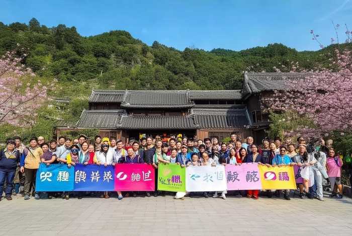 宁波旅行社报团旅游江西游玩景点;宁波旅行团旅游报价 宁波旅行社报团旅游江西游玩景点;宁波旅行团旅游报价