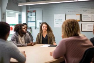 助理社会工作师是初级社会工作者吗；助理社会工作师和初级社会工作师的区别