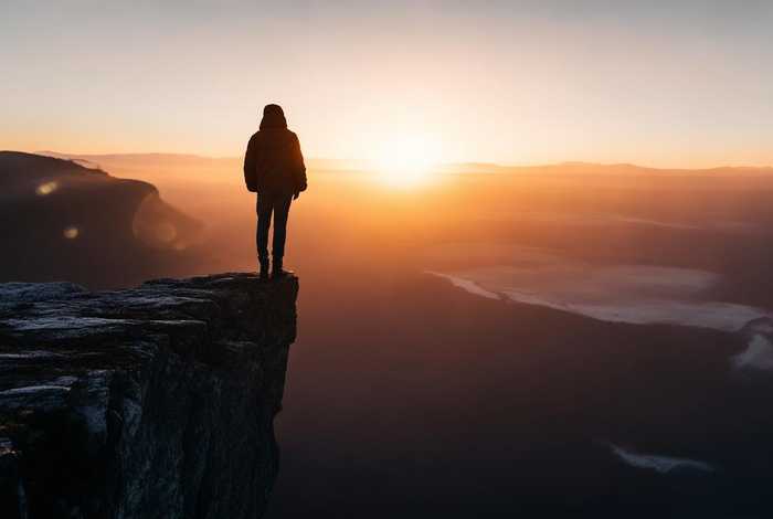 工作总结结尾精辟句子；工作总结结尾精辟句子怎么写