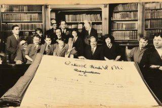 学校卫生工作条例是哪一年批准发布的、学校卫生工作条例是哪一年批准发布的？