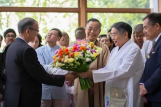 全国科技工作者日为（全国科技工作者日为院士递鲜花）