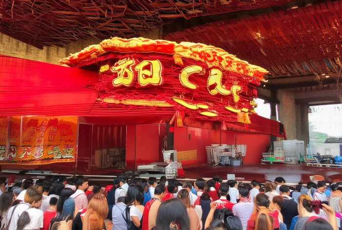 论党的青年工作2022；论党的青年工作2025