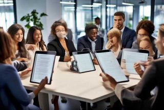 员工工作评语、员工工作评语简短20字