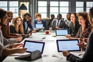 工作评价精辟句子；工作评价精辟句子怎么写