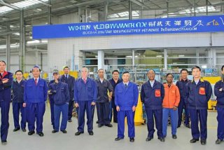 工作服定制厂家联系方式武汉、武汉定制工作服生产厂家