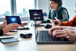 学生需要的电子产品（学生需要的电子产品有哪些）