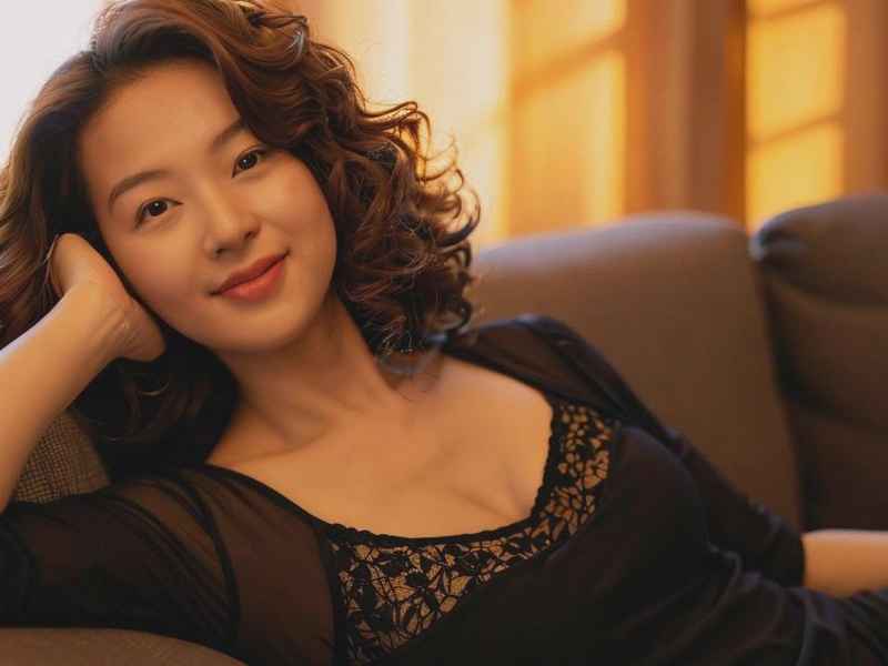 离婚的女人该怎么生活，50岁离婚的女人该怎么生活