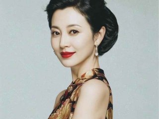 周涛2017生活照；周涛2020年近照