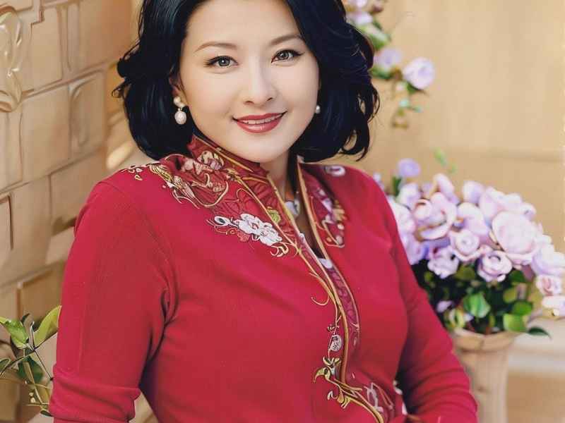 李秋成亿万富翁生活照 李秋成亿万富翁生活照片高清 李秋成亿万富翁生活照 李秋成亿万富翁生活照片高清