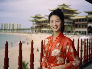 周滨海外奢靡生活照（周滨的海外生活）