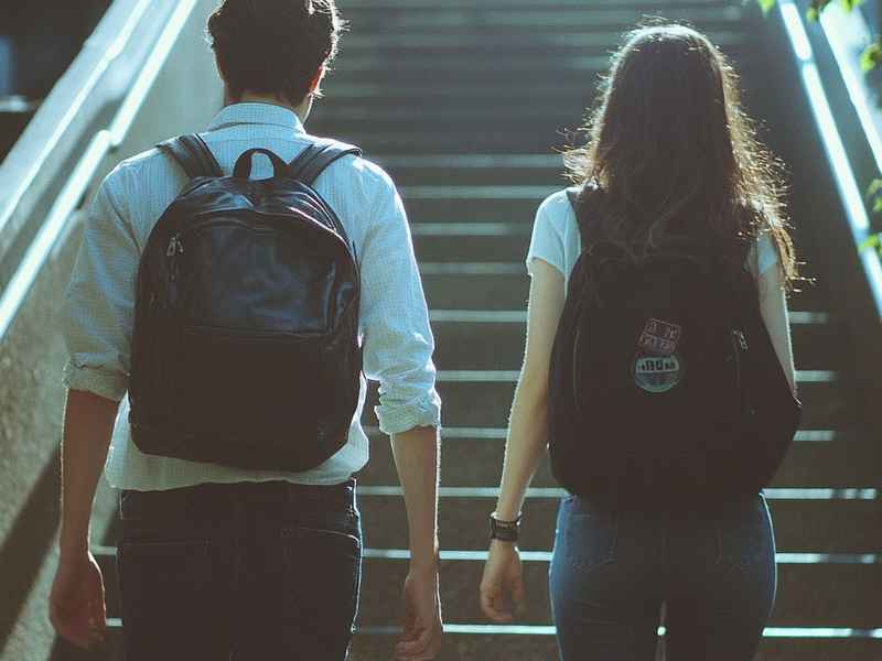 结婚在左生活在右书包、结婚在左生活在右番外