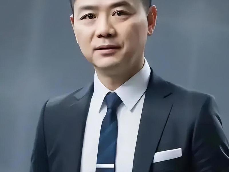 刘强东人际关系管理演讲完整版；刘强东演讲-我人生的四个关键抉择