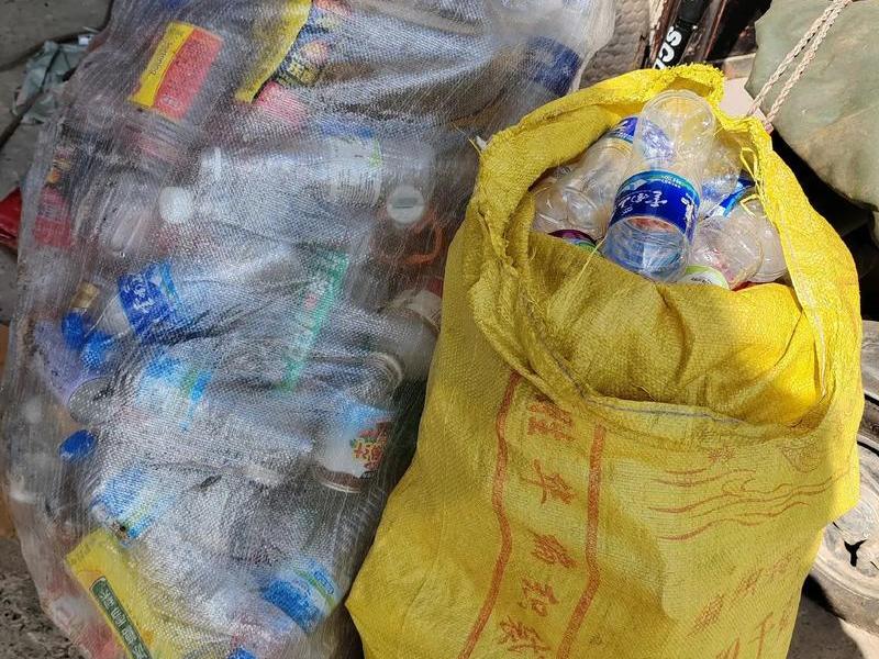 10个人捡98个瓶子平均每个人捡多少个,10个人捡98个瓶子平均每个人捡多少个杯子 10个人捡98个瓶子平均每个人捡多少个,10个人捡98个瓶子平均每个人捡多少个杯子