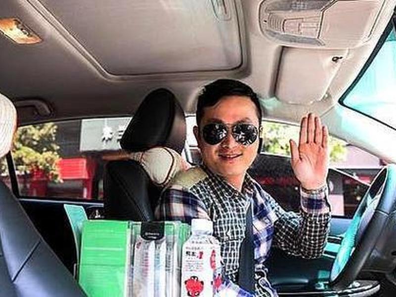 单位里遇到变态的领导怎么处理，单位里遇到变态的领导怎么处理呢