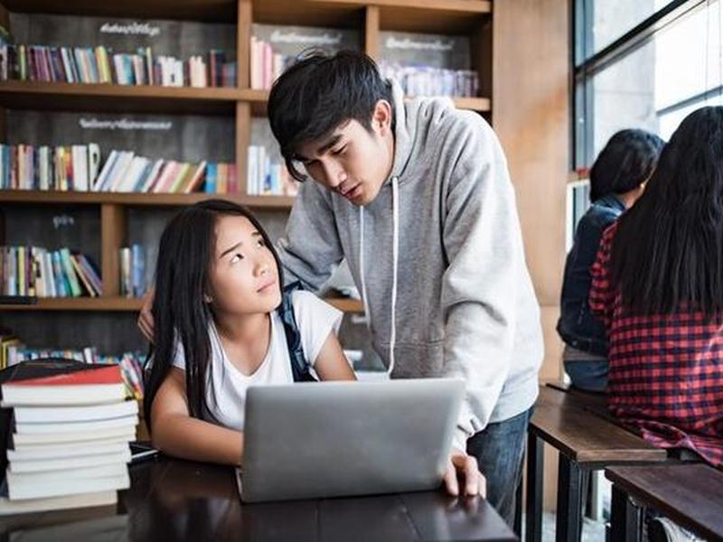 大学里学业和人际关系哪个重要 - 大学里学业和人际关系哪个重要一点