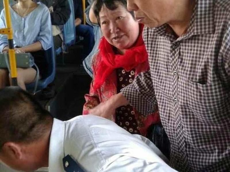 公交司机与乘客聊天,公交司机与乘客聊天技巧 公交司机与乘客聊天,公交司机与乘客聊天技巧