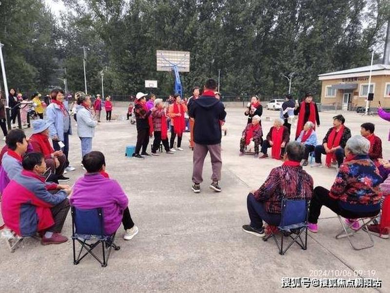 北京老人谈亲情；北京老人相亲的地方有哪些