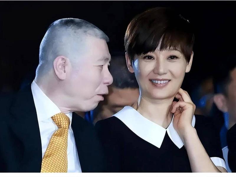 冯小刚感情，冯小刚谈爱情